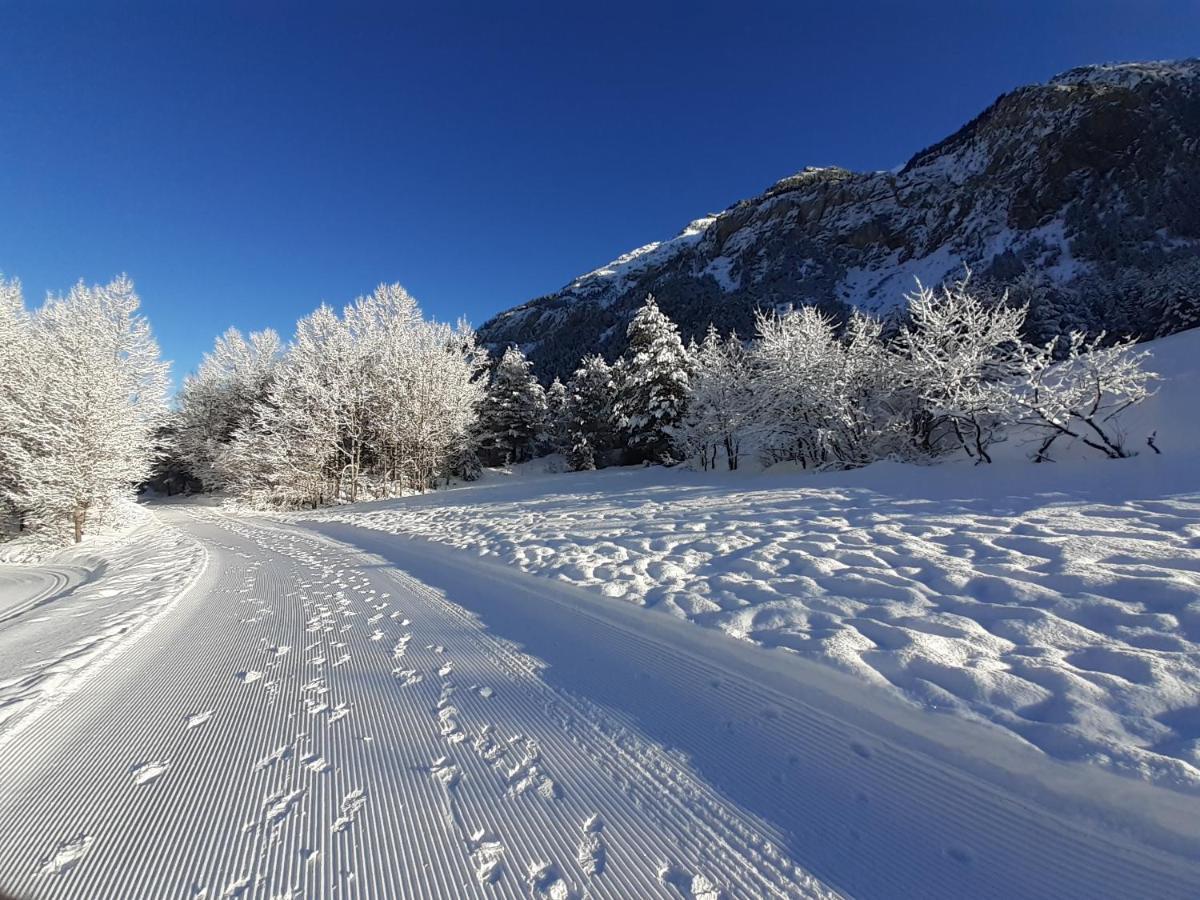 Bed And Breakfast Les Airelles Val-des-Pres Bagian luar foto